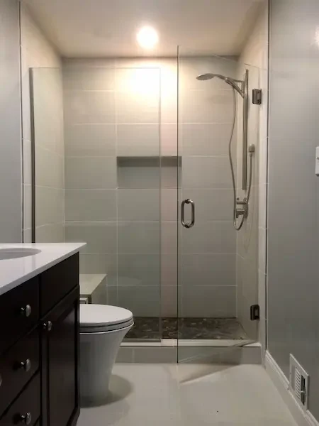Instalación de Shower Doors en Santiago: Moderniza tu Baño con Estilo